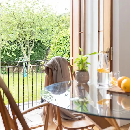 Killerby Old Hall With Hot Tub And Swimming Pool Semesterbostad Scarborough