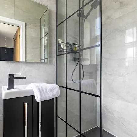 Killerby Old Hall With Hot Tub And Swimming Pool Nyaraló