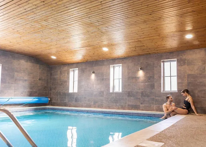 Killerby Old Hall With Hot Tub And Swimming Pool Holiday home Scarborough