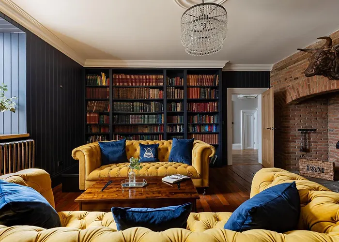 Hébergement de vacances Killerby Old Hall With Hot Tub And Swimming Pool Scarborough