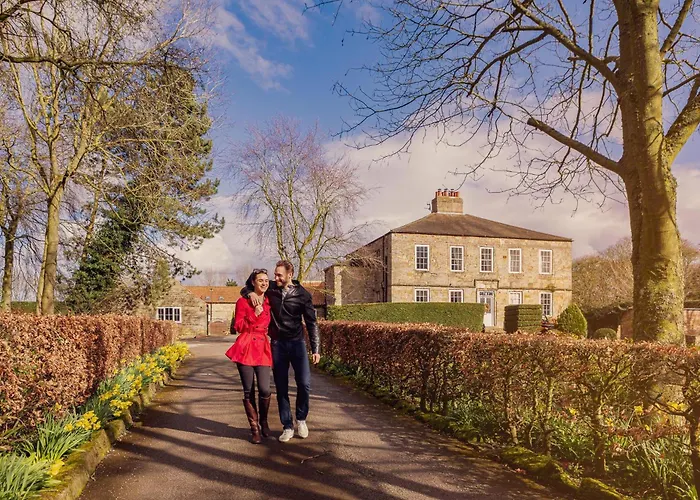 Killerby Old Hall With Hot Tub And Swimming Pool Scarborough