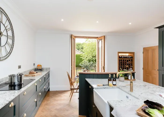 Killerby Old Hall With Hot Tub And Swimming Pool Hébergement de vacances