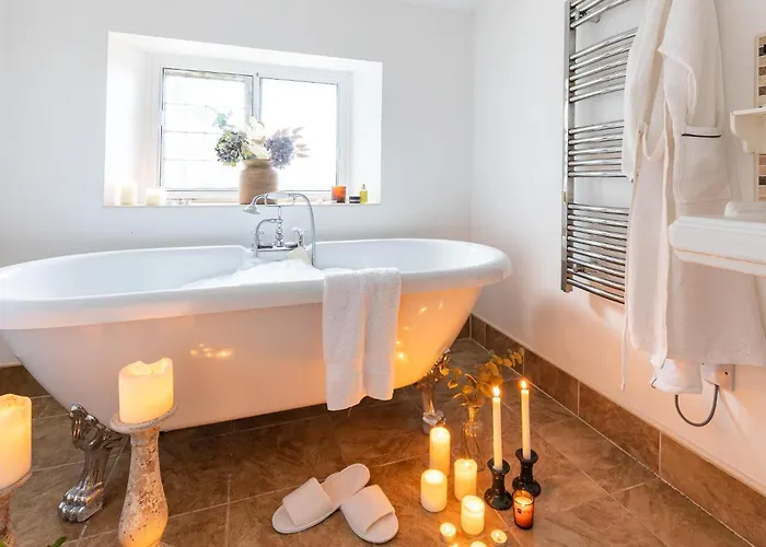 Killerby Old Hall With Hot Tub And Swimming Pool * Scarborough