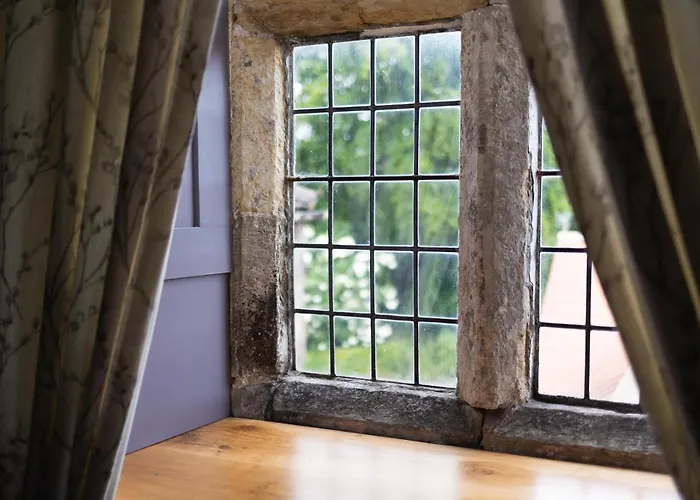 Killerby Old Hall With Hot Tub And Swimming Pool Holiday home *