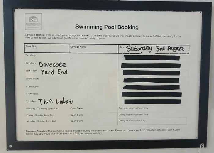 Killerby Old Hall With Hot Tub And Swimming Pool Scarborough